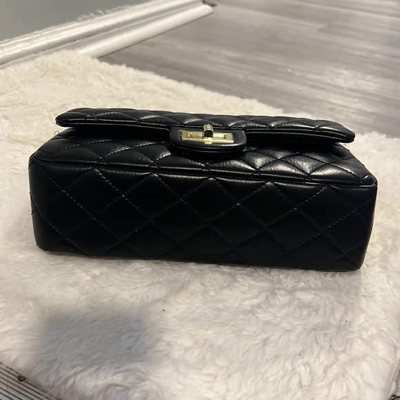 **NEW** Inspired C C shoulder bag - Picture 3 of 6